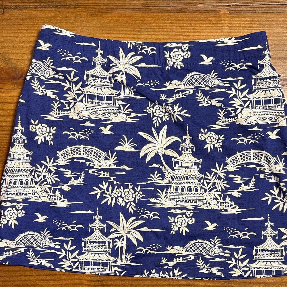 NWT J. McLaughlin Briana Skort. Size L navy and white/Cream